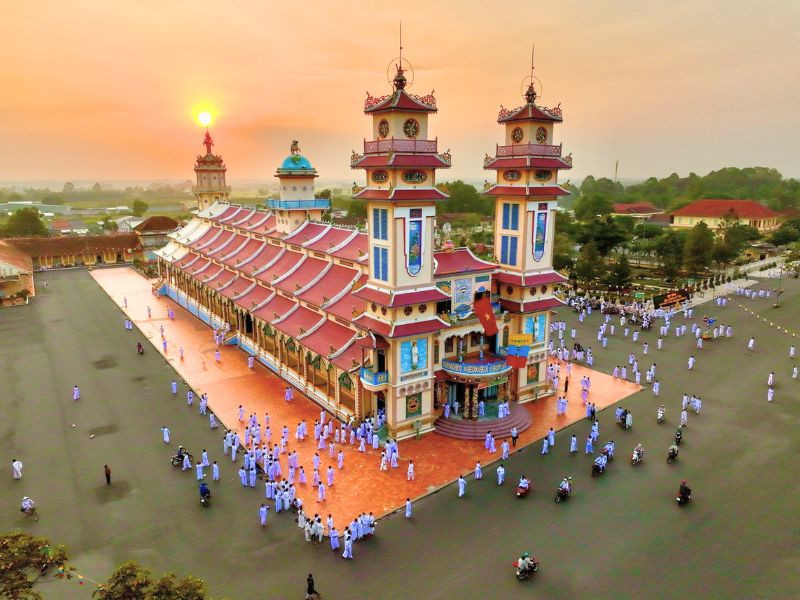 Tour hành hương Tết 2026 - Toàn cảnh Tòa Thánh Cao Đài nguy nga tráng lệ Tour hành hương Tết 2026 - Toàn cảnh Tòa Thánh Cao Đài nguy nga tráng lệ