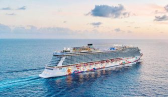 Du thuyền Genting Dream